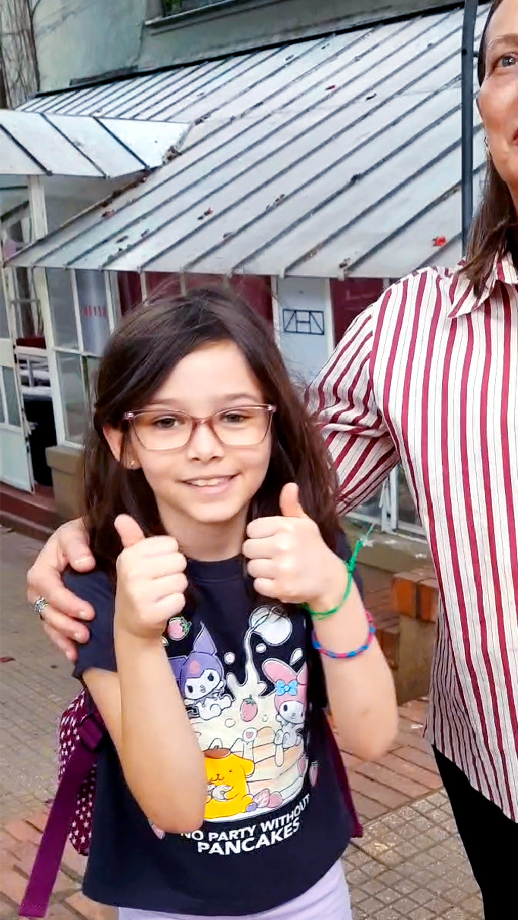 Lição de Casa e Crateras Urbanas: Estudante Maya Pede Mais Árvores, Enquanto Mãe Vê Demolições Reduzindo Casas e Comércio de Rua